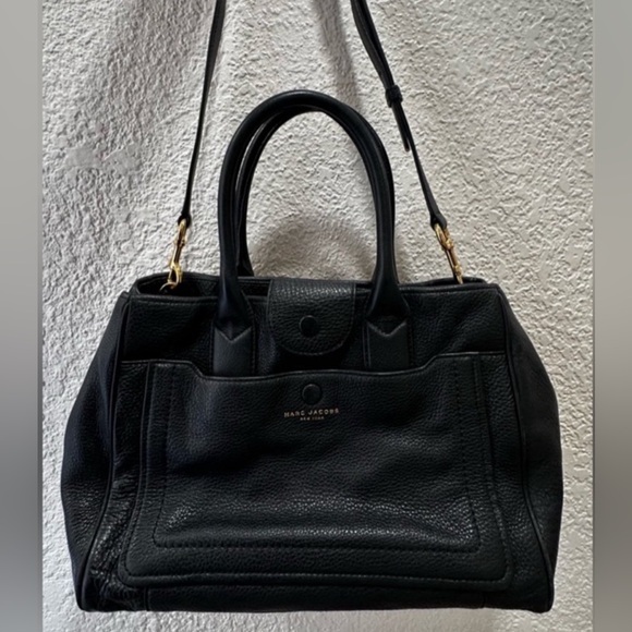 Marc Jacobs Black Leather Handbag Authentic EUC - Picture 1 of 14
